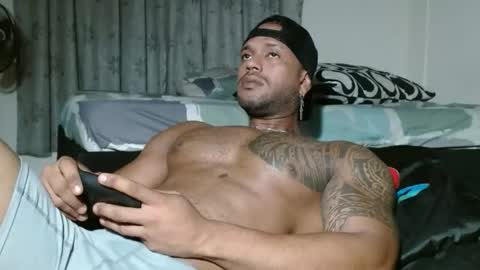 Manolo online show from 03/23/26, 01:37