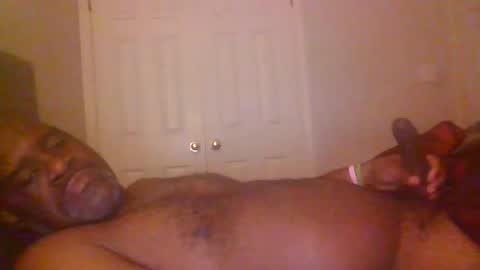 Snapshot of manpntheprowll chatting on 11/19/25, 01:11 manontheprowll online show from 11/19/25, 01:11