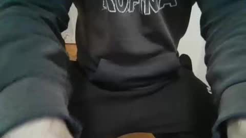 manu17518 online show from 02/02/25, 05:15