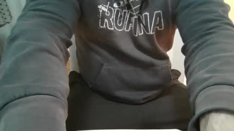 manu17518 online show from 02/03/25, 10:43