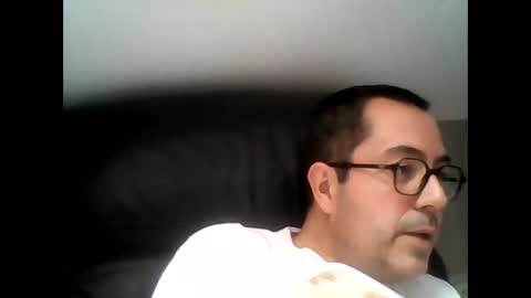 Snapshot of manu5933 chatting on 09/10/25, 11:32 manu5933 online show from 09/10/25, 11:32