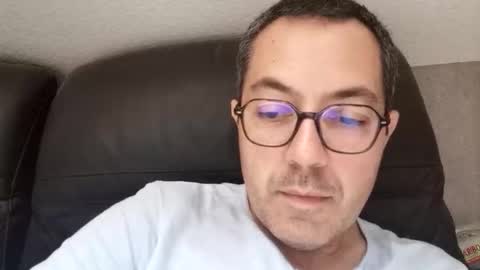 Snapshot of manu5933 chatting on 10/08/25, 12:14 manu5933 online show from 10/08/25, 12:14