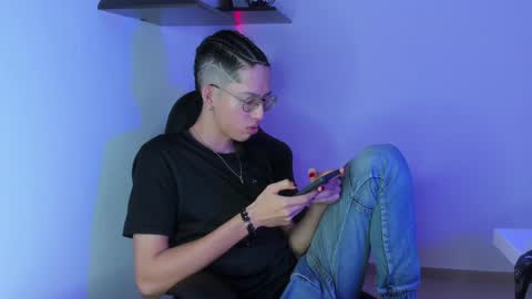 Manuel online show from 01/12/25, 10:33