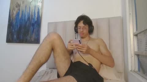 Snapshot of manu_vera8 chatting on 05/25/26, 12:49 Manuel online show from 05/25/26, 12:49