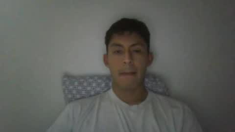 Snapshot of manucurve chatting on 10/05/25, 02:54 manucurve online show from 10/05/25, 02:54