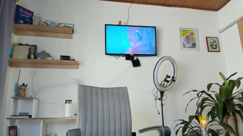 manucute 23  online show from 01/07/26, 03:03