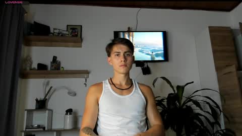 manucute 23  online show from 04/03/26, 10:41