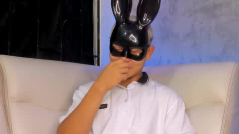 Manuel online show from 11/23/25, 04:23