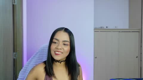 Manuela online show from 05/25/26, 07:20