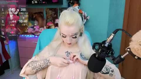 Manuela online show from 02/10/25, 12:52