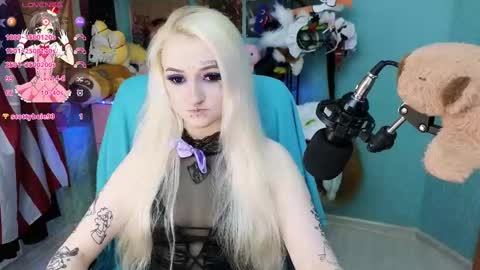 Manuela online show from 02/24/25, 02:26