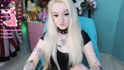 Manuela online show from 02/25/25, 06:20