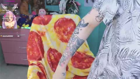 Manuela online show from 10/03/25, 08:39