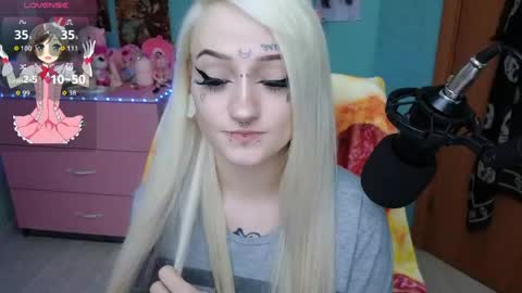 Snapshot of manuela_unicorn chatting on 05/27/26, 09:01 Manuela online show from 05/27/26, 09:01