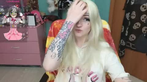 Snapshot of manuela_unicorn chatting on 06/04/26, 03:07 Manuela online show from 06/04/26, 03:07