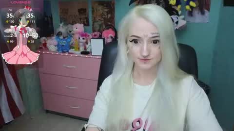Manuela online show from 06/16/26, 07:38