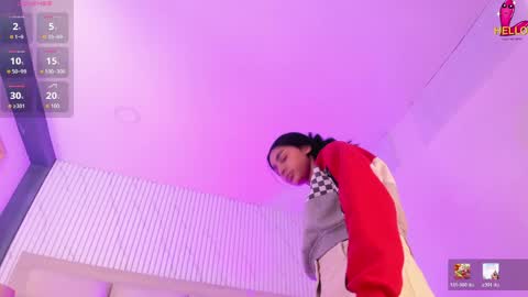 Manuela online show from 04/05/26, 09:23