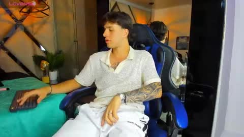 Manuel online show from 04/18/26, 05:00