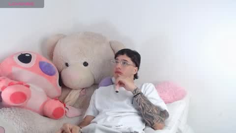 Manuel online show from 05/15/26, 10:50