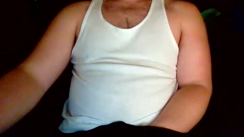Snapshot of manuforever69 chatting on 09/28/25, 06:35 manuforever69 online show from 09/28/25, 06:35