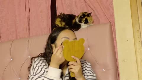 Snapshot of manumeow_ chatting on 07/23/26, 12:13 Manu online show from 07/23/26, 12:13
