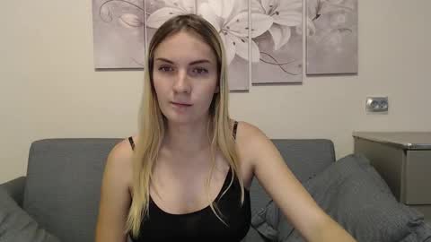 Snapshot of manyamania chatting on 10/01/25, 10:21 Prosto Maria online show from 10/01/25, 10:21