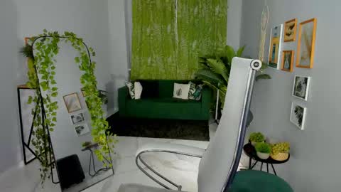Snapshot of maoqibeverly chatting on 05/07/26, 08:20 Maoqi online show from 05/07/26, 08:20