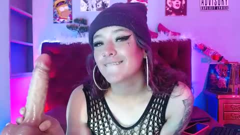 Snapshot of mapu_delyth chatting on 02/14/25, 04:37 Maria Paula online show from 02/14/25, 04:37