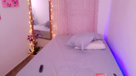     online show from 12/01/25, 07:46