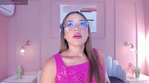 Snapshot of mara_brooks chatting on 02/19/25, 06:21 Mara online show from 02/19/25, 06:21