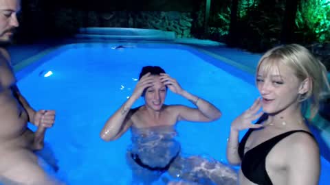 coshitaxxx online show from 12/18/24, 12:21