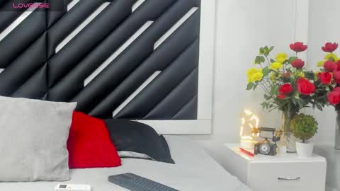 Mara  online show from 09/19/25, 09:59