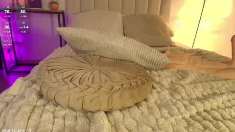 Mara Santoro online show from 05/15/26, 11:34