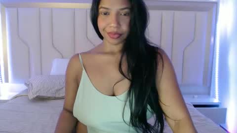 Snapshot of mara_sex chatting on 05/17/26, 09:17 pao online show from 05/17/26, 09:17
