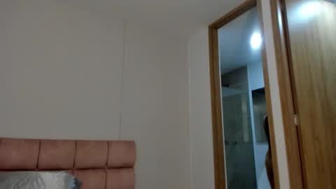 mara modelo independiente online show from 10/21/25, 11:38