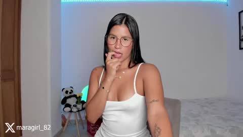 Snapshot of maragirl chatting on 09/15/25, 12:10 Mara online show from 09/15/25, 12:10