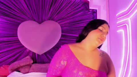 maralinette22 online show from 11/08/25, 10:48