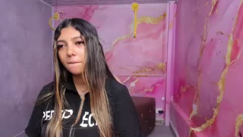 Snapshot of maraluna_ chatting on 07/20/26, 12:29 Maraluna online show from 07/20/26, 12:29