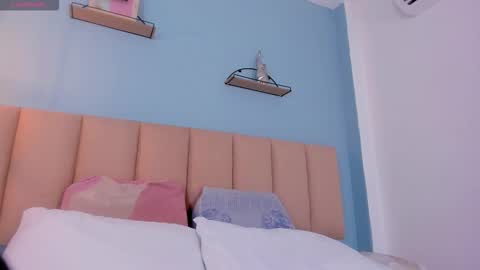 Snapshot of maraowen chatting on 11/06/25, 12:28 Mara online show from 11/06/25, 12:28