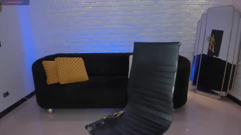 MARA  online show from 02/18/25, 06:04