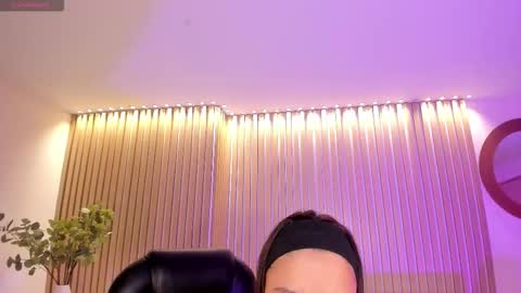 MARA  online show from 09/17/25, 11:23