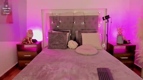 Mara online show from 03/25/26, 04:07