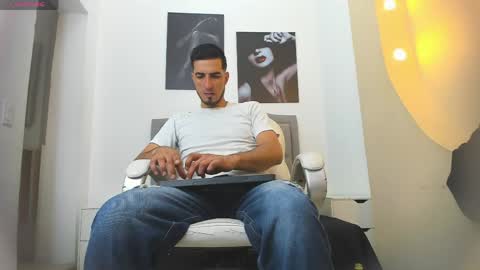 Marc Ruffalo online show from 04/24/26, 11:23