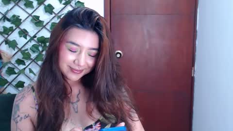 Snapshot of marce_bunny chatting on 05/04/26, 12:50 Marcela online show from 05/04/26, 12:50