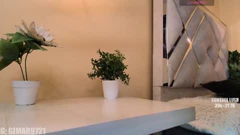 Snapshot of marcela_davila1 chatting on 07/27/26, 12:39 Marcela online show from 07/27/26, 12:39