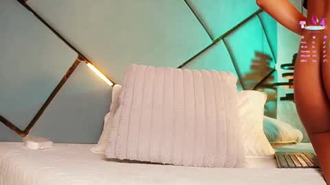 marcela_rojas online show from 11/24/25, 11:32