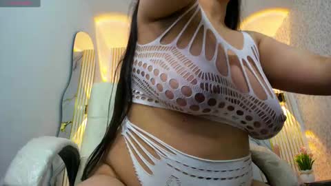 Snapshot of marcela_silva chatting on 09/22/25, 12:40 marcela_silva online show from 09/22/25, 12:40