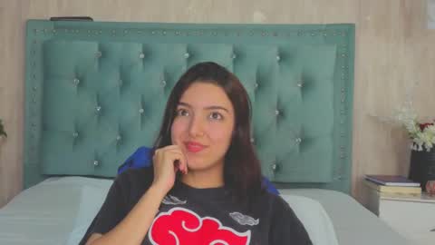 Marcela online show from 09/30/25, 02:38