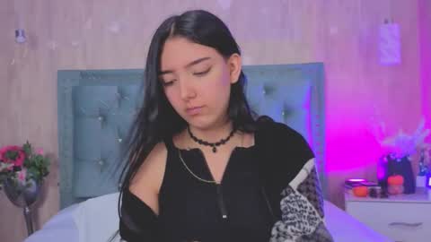 Marcela online show from 11/08/25, 09:13