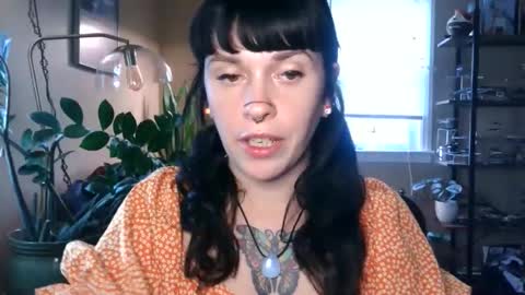 Snapshot of marcelinealtaria chatting on 11/28/25, 06:54 MarcelineAltaria online show from 11/28/25, 06:54